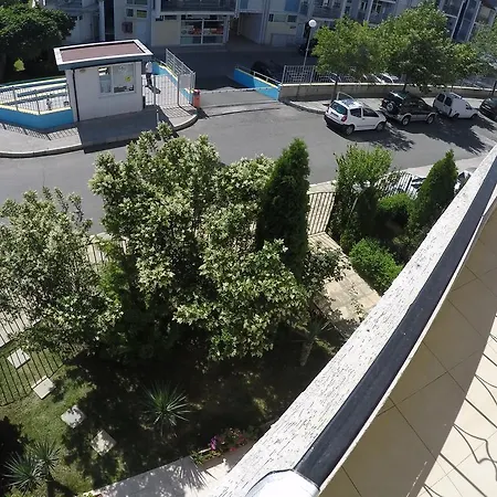 Azzuro